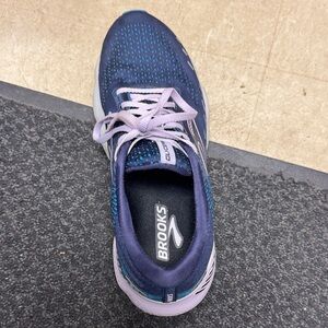 Brooks Navy and Light Purple Women's Running Shoe